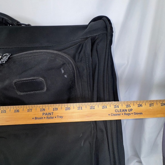 Tumi Wheeled Garment Bag Suitcase Carry On‎ Luggage Travel Business - Picture 3 of 13